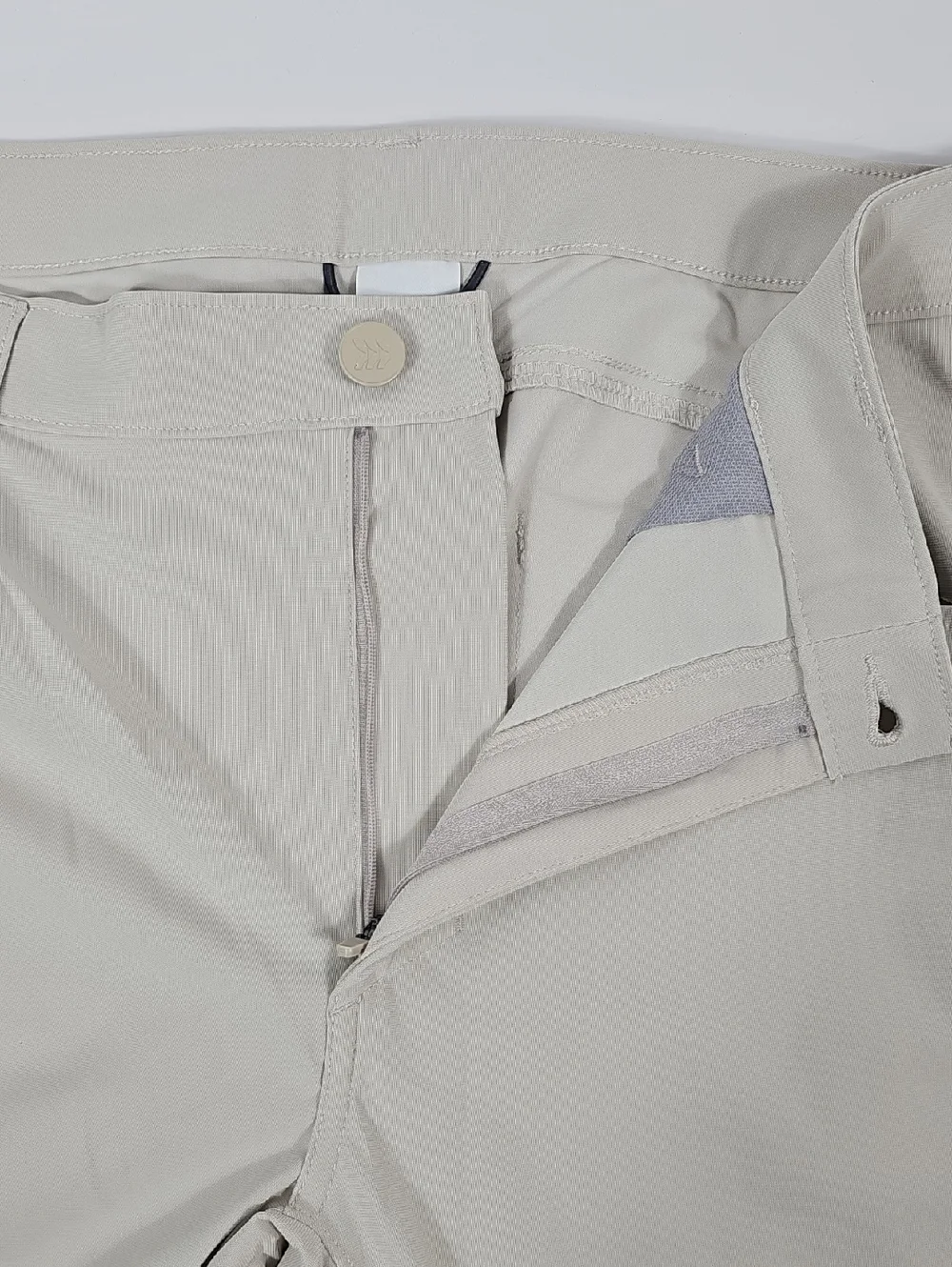 NWT All In Motion Trousers Lifestyle Slim Pants Stone Beige 34 Gorpcore Travel